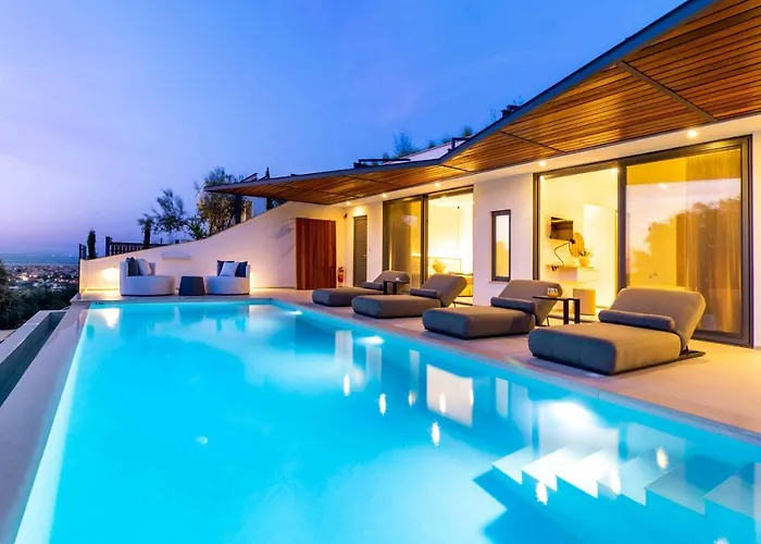 Beyond The Dream Villa *